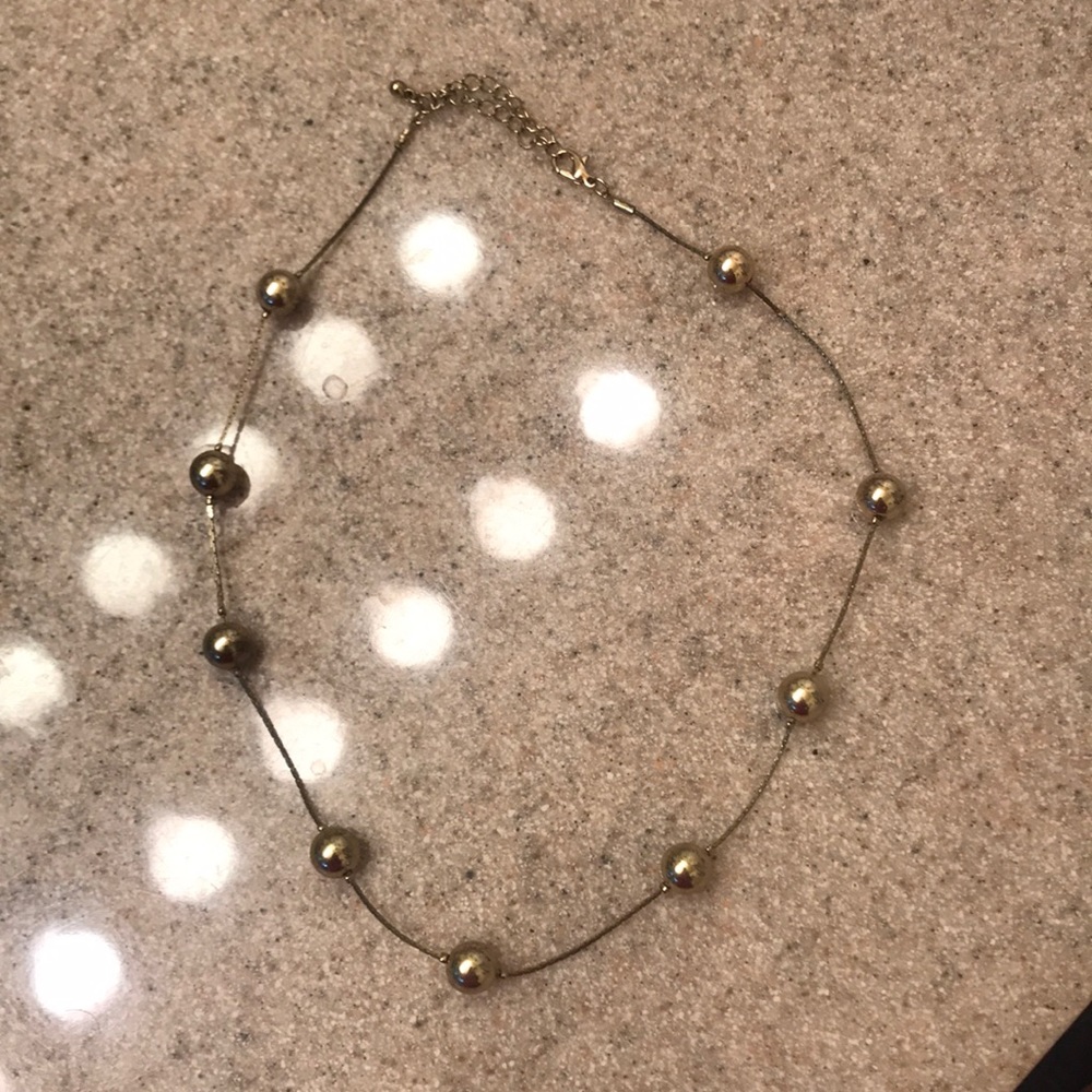 Gold balls necklace